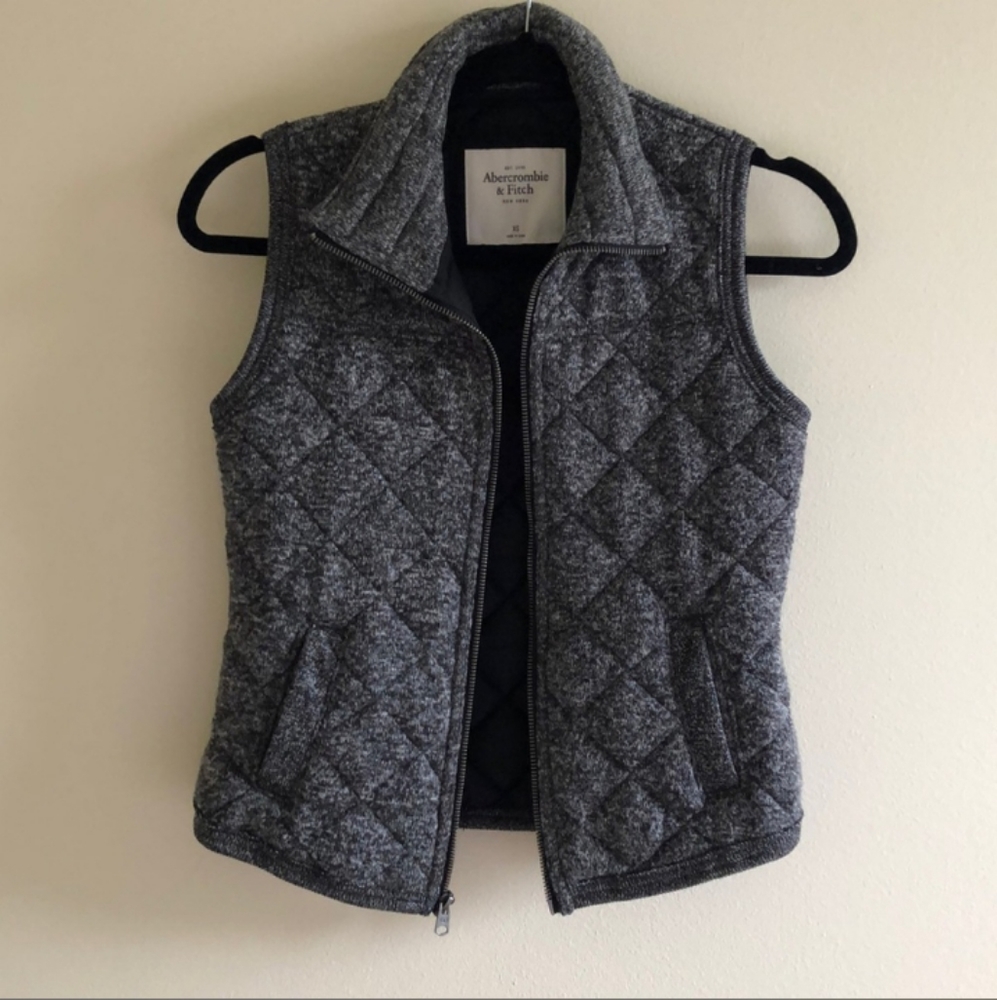 Abercrombie & Fitch Quilted Vest Size XS